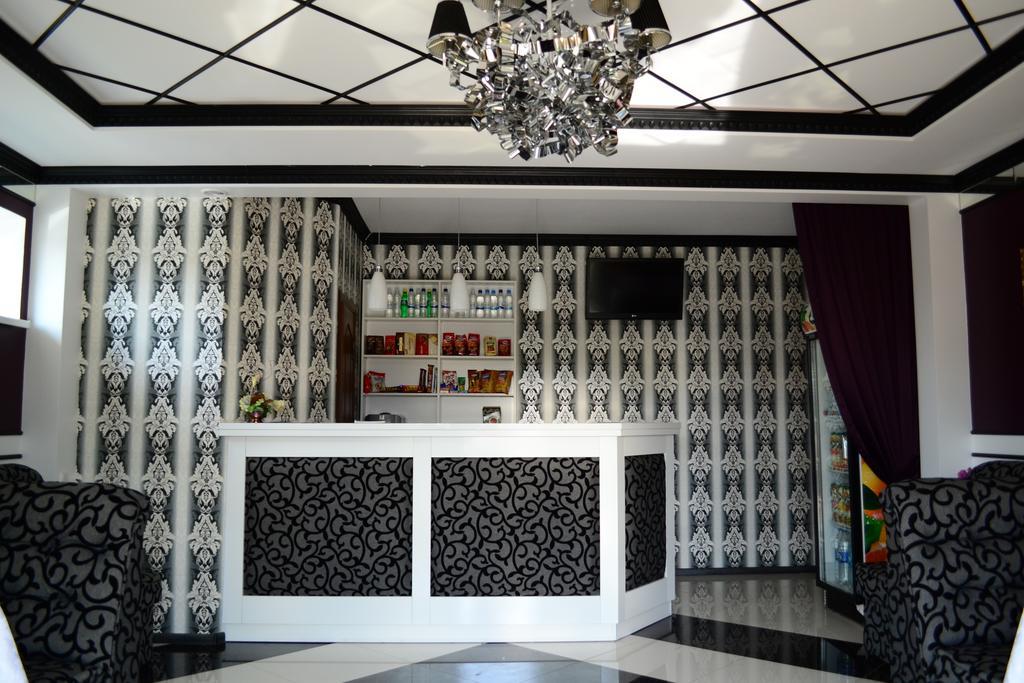 Everest Ivano-Frankivsk Extérieur photo