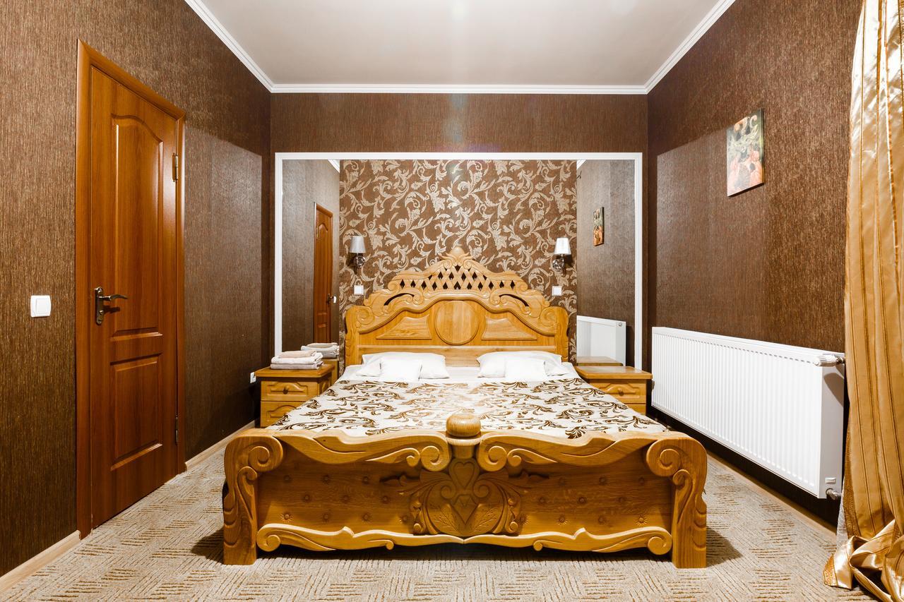Everest Ivano-Frankivsk Extérieur photo