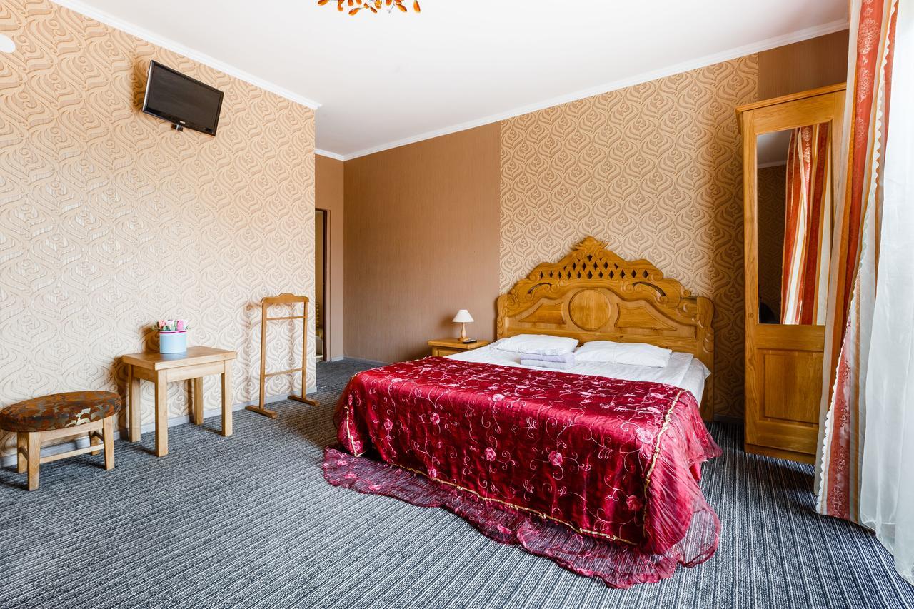 Everest Ivano-Frankivsk Extérieur photo