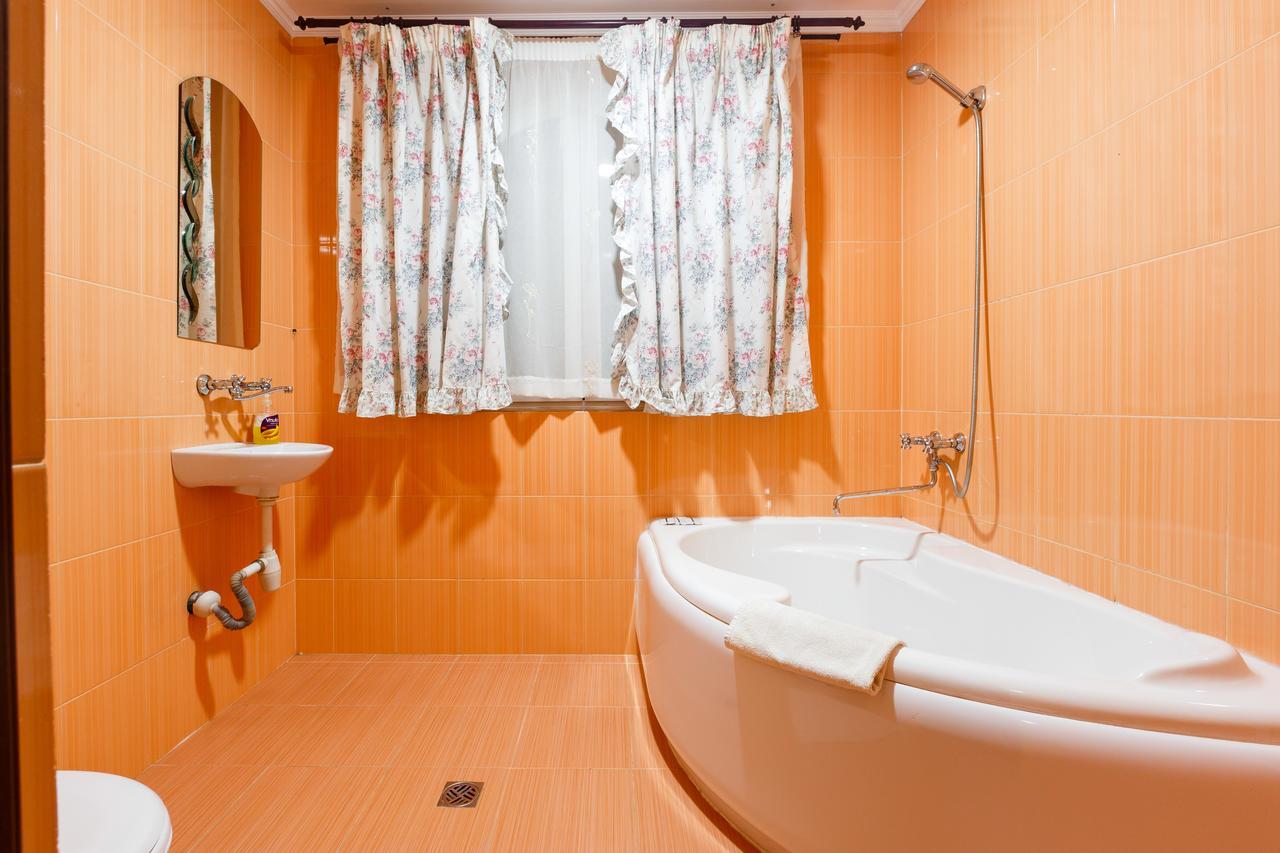 Everest Ivano-Frankivsk Extérieur photo